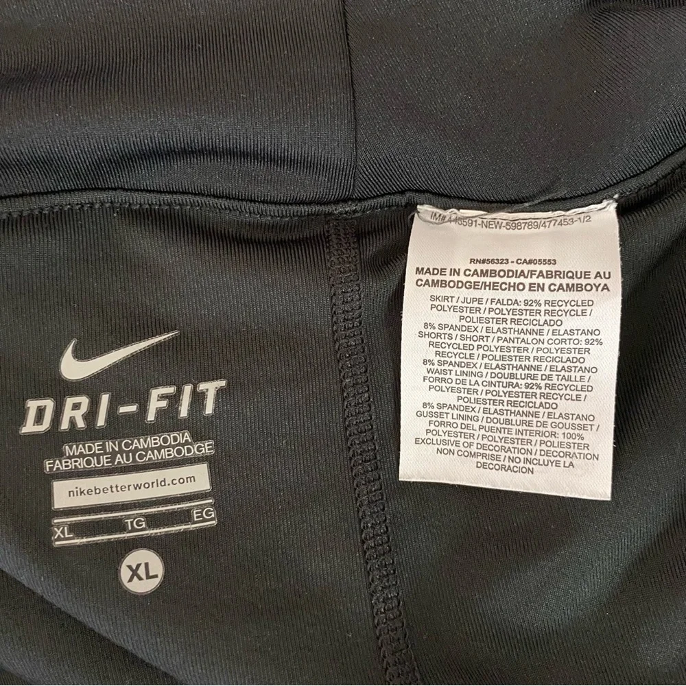 Nike Dri-Fit Baseline Tennis Skort in Black - Picture 8 of 8